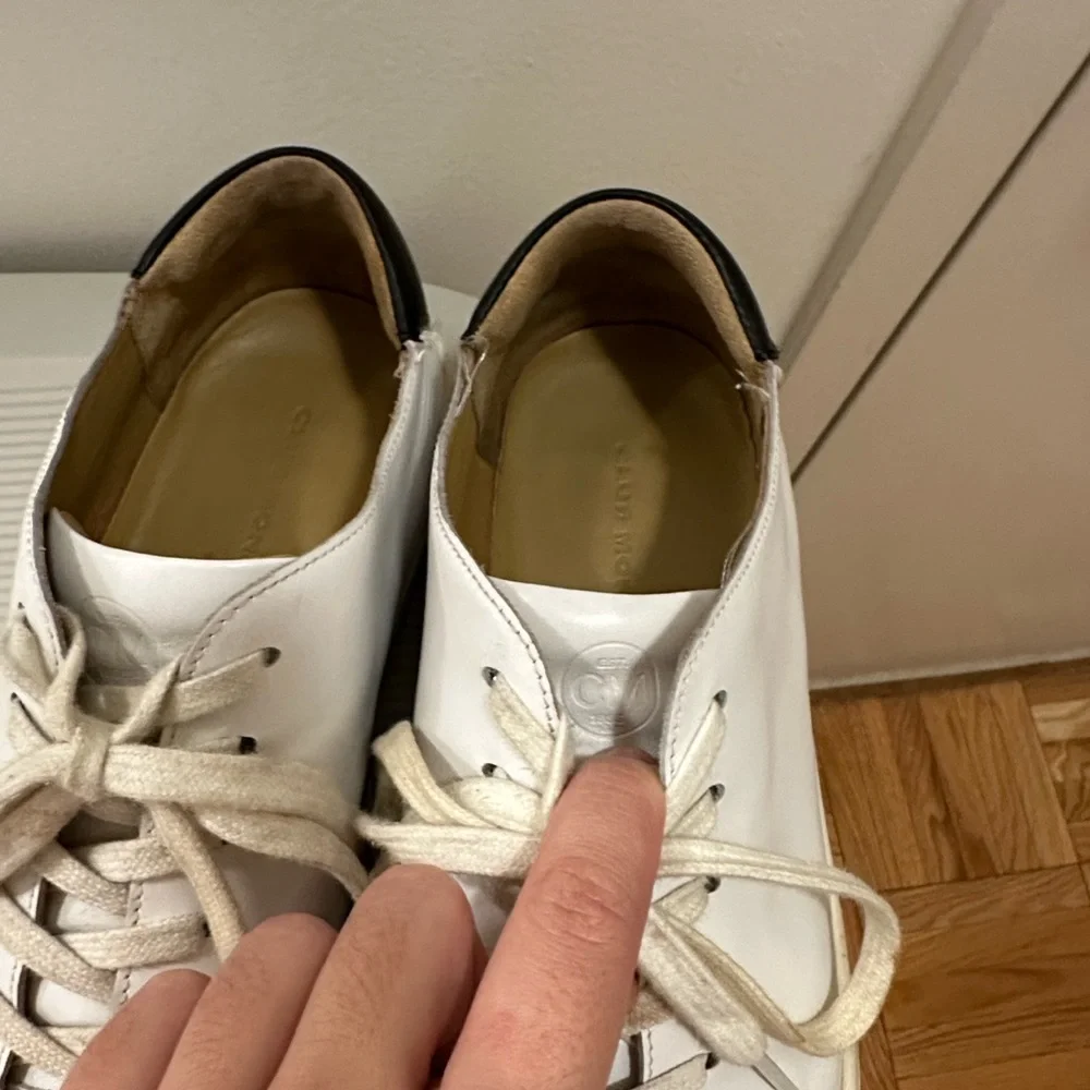 Club Monaco White Leather Sneakers - Picture 4 of 11